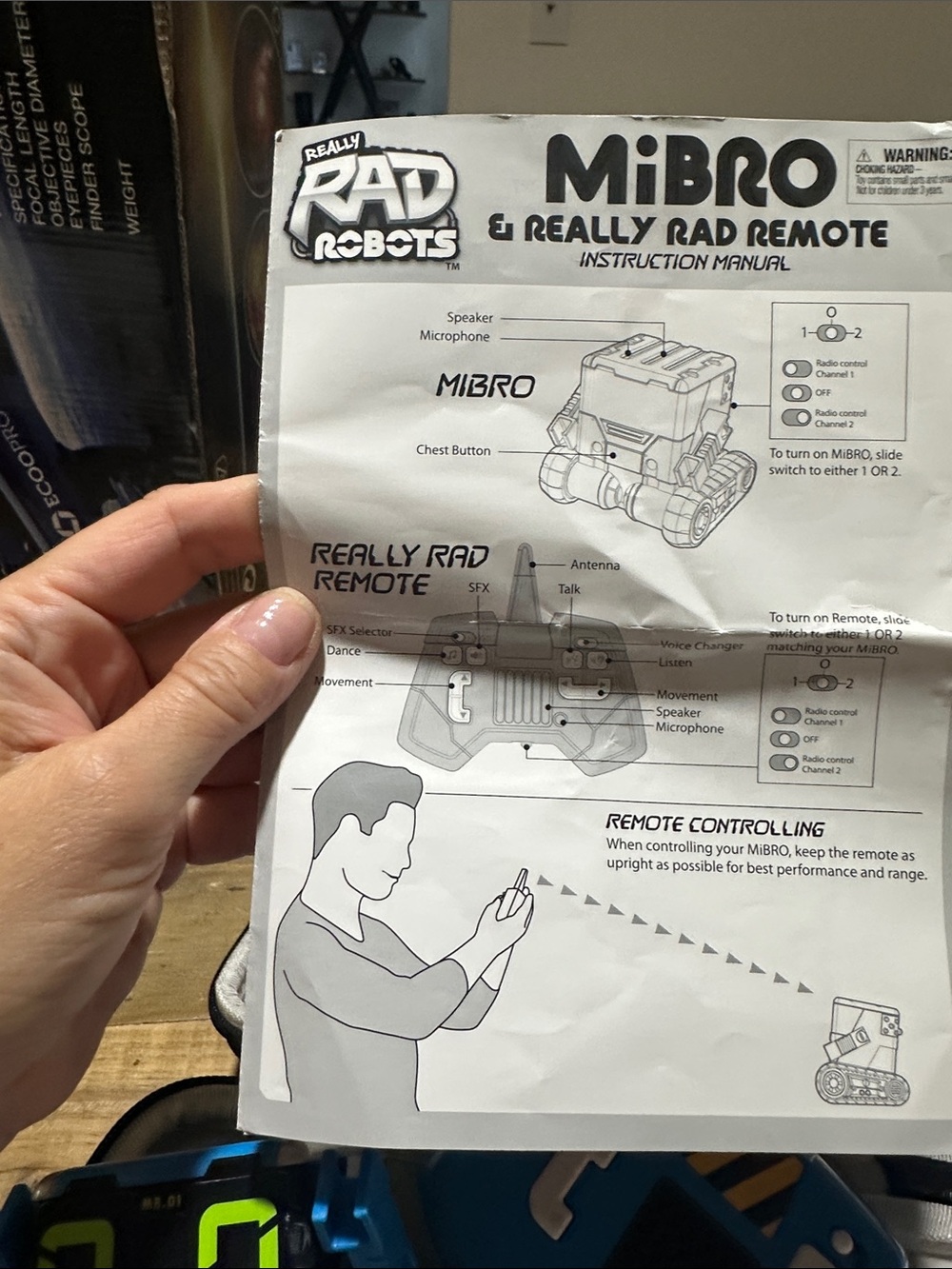 Really Rad MiBro Remote Robot toy  Set  with case and accessories - Picture 2 of 8